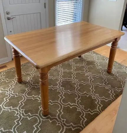 Maple Dining Table