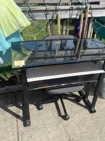 Small Space Computer Desk & Chair Combo