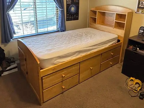Twin XL Bed Frame & Matress