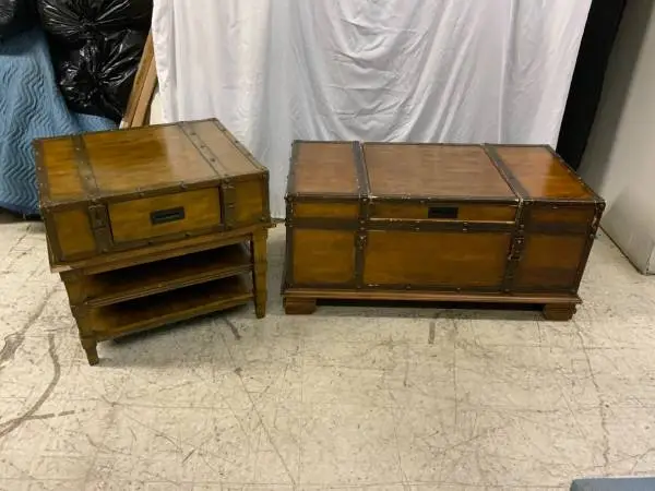 Trunk coffee table and end table