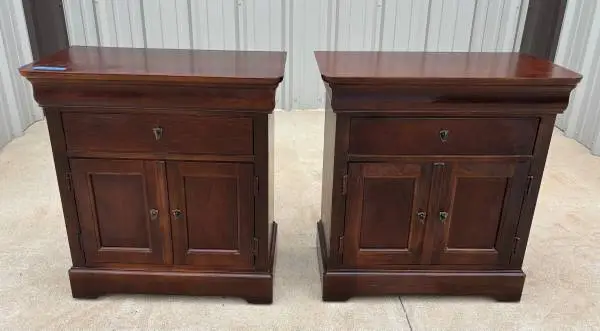 PRICE REDUCED 2 Matching Solid Wood Mahogany Finished Bedside Tables
