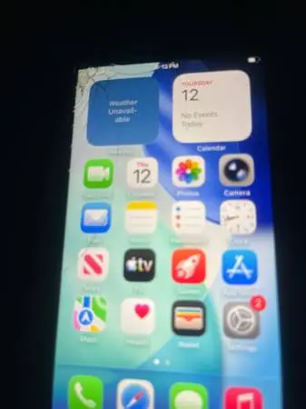 Read plz/Iphone SE 128 gb/Cricket/works great