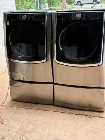 ✨JUMBO CAPACITY LG WASHER AND DRYER WITH PEDESTAL WASHER