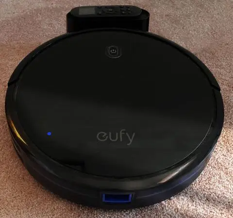 Eufy Robot Vacuum – Excellent Condition –