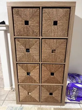 (( NICE CONDITION CUBE SHELF WITH BASKET DRAWERS))