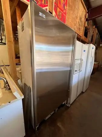 36W SS Sub-Zero Built In Refrigerator Model #601R/S Used Good Cond