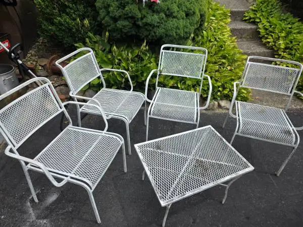 Outdoor aluminum chair and table set