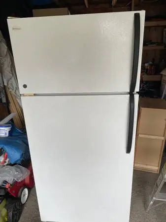 Frigidaire refrigerator and stove for sale - Fairport area