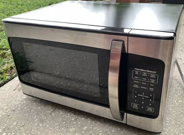 Microwave -1000 watt, Hamilton Beach