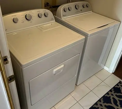 Matching Whirlpool Heavy Duty Top-Load Washer & Dryer Set Works Perfec