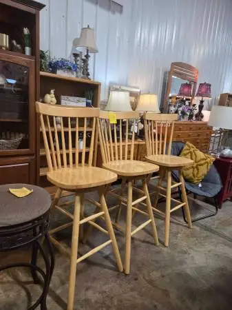 Set of 3-30 Swivel Bar Stools