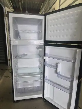 Thomson 7.5 Cu. Ft. Stainless Apartment Refrigerator – Excellent Condi