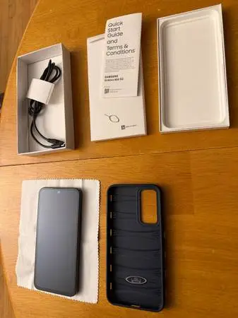 Smartphone Samsung Galaxy Model A54 5G, Excellent Condition