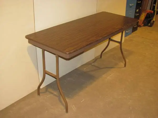 Folding table tables (sizes, quantities and PRICE EACH in details)