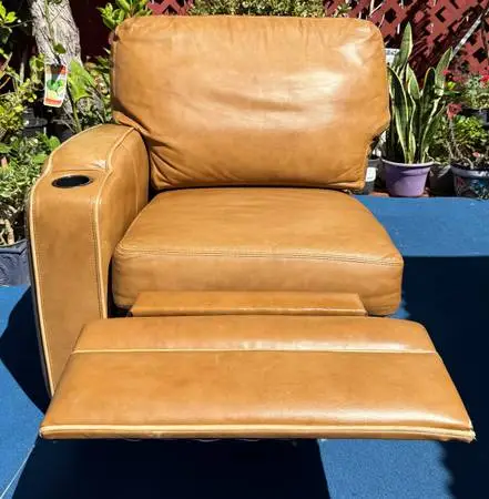 Leather Master Chair with Leg Rest Tan Used