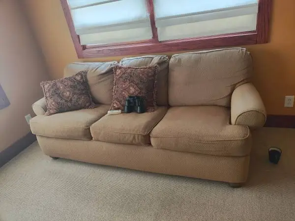 Pull out couch excellent condition