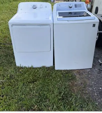 He washer and dryer great deal