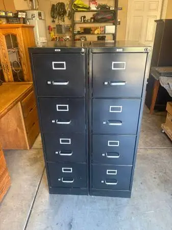 File cabinet /tool storage with KEYS