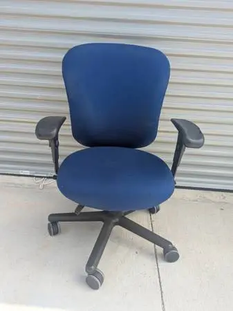 Unicor Desk Chair