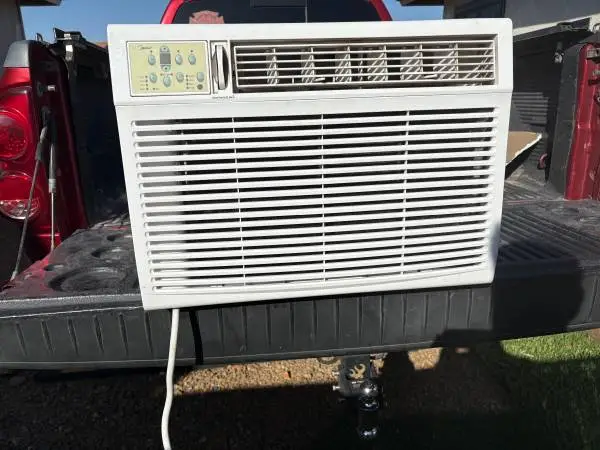 Midea AC & Heater window unit