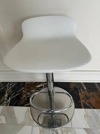 Bar Stool White with Adjustable height
