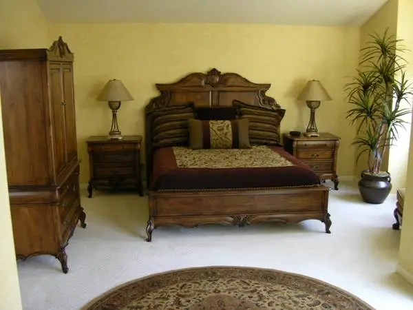 Bedroom Set - Beautiful High End