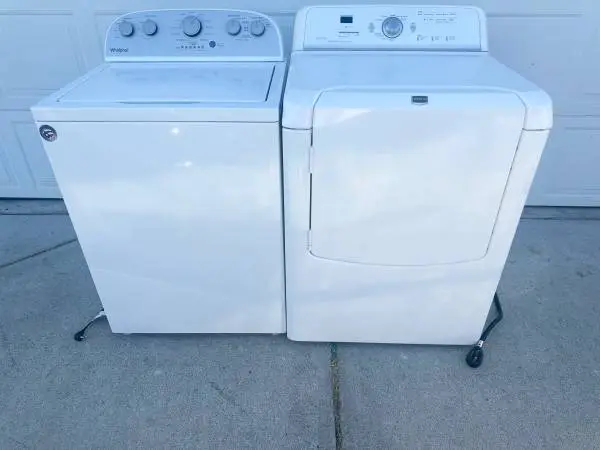 Whirlpool washer & Maytag dryer set