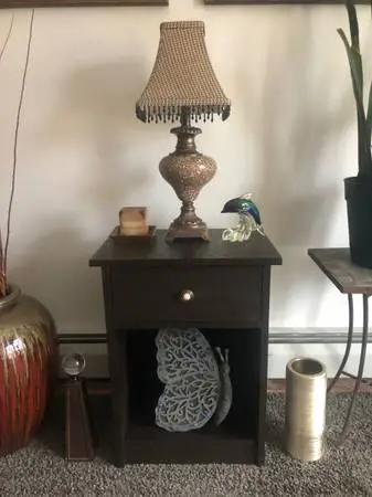 Wood Accent Table/Nightstand w/Drawer