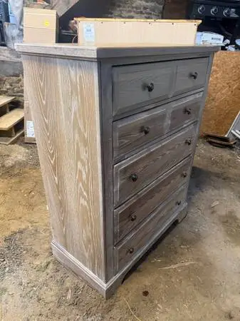 Dresser