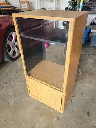 Electronic Cabinet Holder