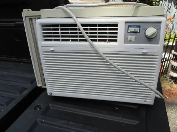 GE Window Unit Air Conditioner