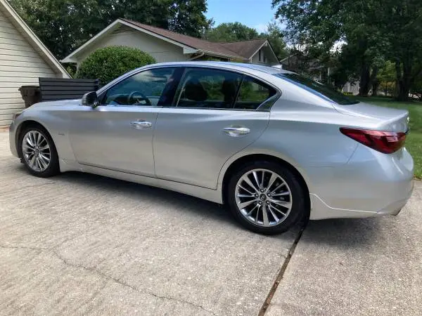 2018 Infiniti Q50 Silver
