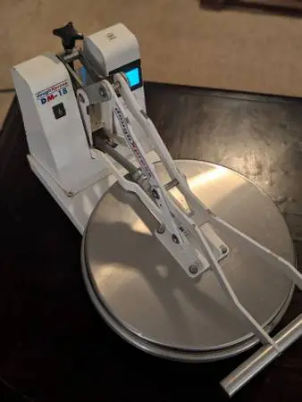Dough Xpress DM-18-120 18 Manual Clamshell Pizza Dough Press