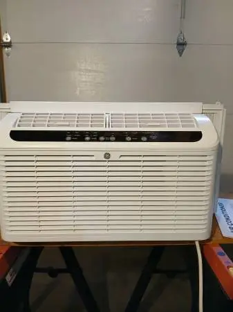 GE 8,000 BTU Air Conditioner with Quiet Mode