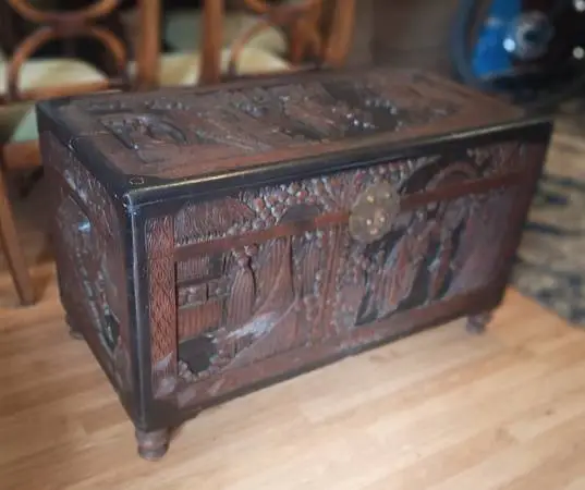 Beautiful Clean Hardwood Hand Carved Storage Chest In Exc. Cond!