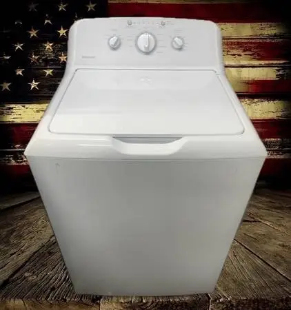 GE Hotpoint Washer. Ultra Capacity. Works great. Free delivery