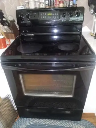 glass top stove with speed bake confection