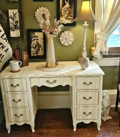 Shabby Chic Off White Desk/Vanity