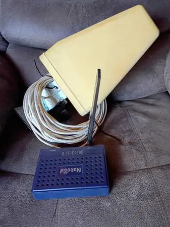Cellphone Signal Booster ( works excellent)