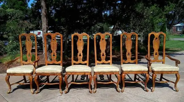 Mid Century Modern Drexel Heritage Italian Tuscan Dining Chairs Set