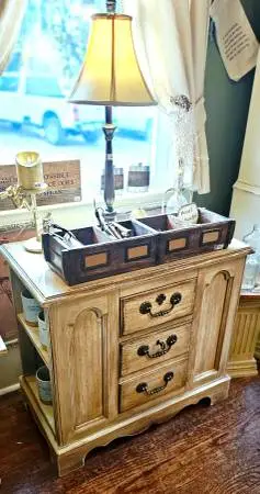 Distressed Off White Hekman Accent Table