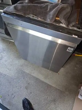 Dish washer/ Laundry washer/dryer