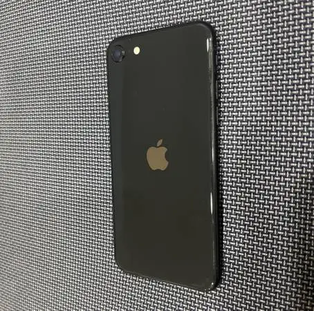 IPhone SE Unlocked