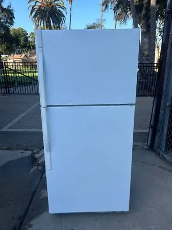 Warranty/HE Kenmore fridge 30”cools great  free delivery installation
