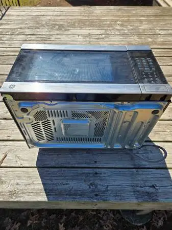 USED PANASONIC MICROWAVE