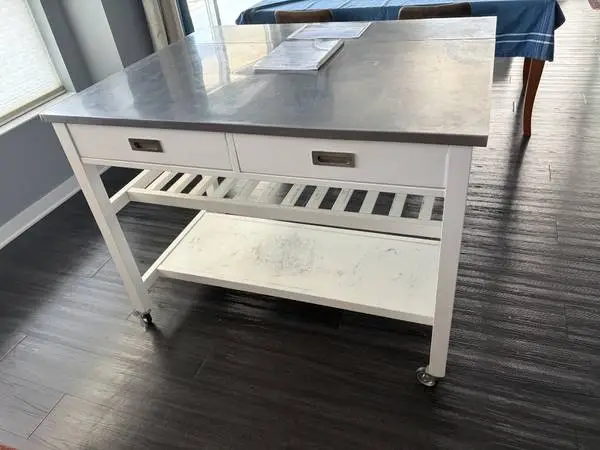 White Kitchen Island