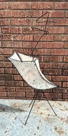 Mid Century Modern Wire & Fiberglass Shade Lamp