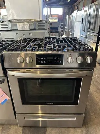 Frigidaire Stainless Steel Slide-in Gas range LIKE NEW W/ WARRANTY!!
