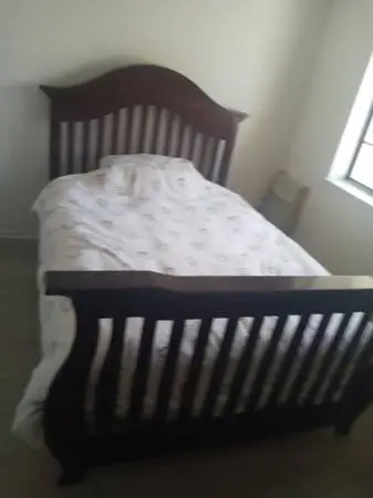 full-size bedroom set bead and dresser