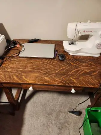 ANTIQUE DESK TABLE WITH DRAWER